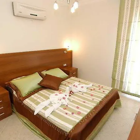 Aparthotel Orka Village 4*